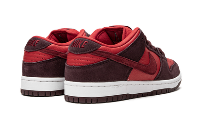 Nike SB Dunk Low Cherry