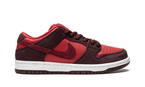 Nike SB Dunk Low Cherry